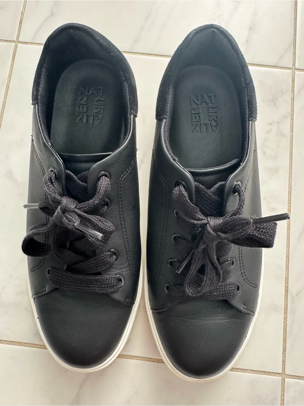 Naturalizer Morrison 2.0 Black Leather Sneakers Women’s Size 8W 8 Wide